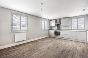 3 Alpha Mews, Victoria Street, Englefield Green,TW20 0QY