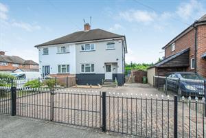 7 Huntingfield Way, Egham, TW20 8DY