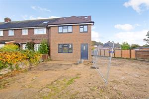 7 Kings Lane, Englefield Green, TW20 0UA