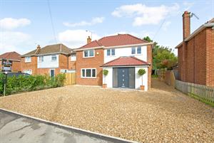 9 Ricardo Road Old Windsor, Windsor SL4
