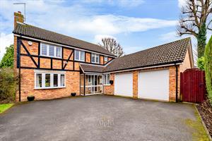 4 Tithe Meadows, Virginia Water, Surrey, GU25 4EU