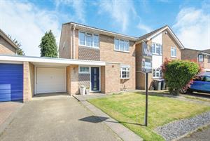 12 Boscombe Close, Egham, TW20 8LX