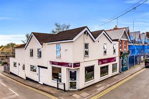 7c Victoria Street Englefield Green, Surrey, TW20 0QY