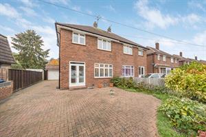 Spring Avenue, Egham