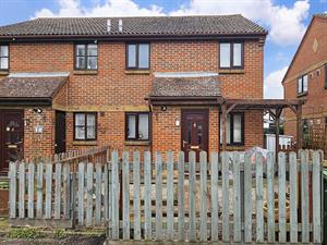 26 Dutch Barn Close, Stanwell, Staines TW19 7NG