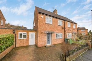 41 Belgrave Crescent, Sunbury-on-Thames TW16 5NE